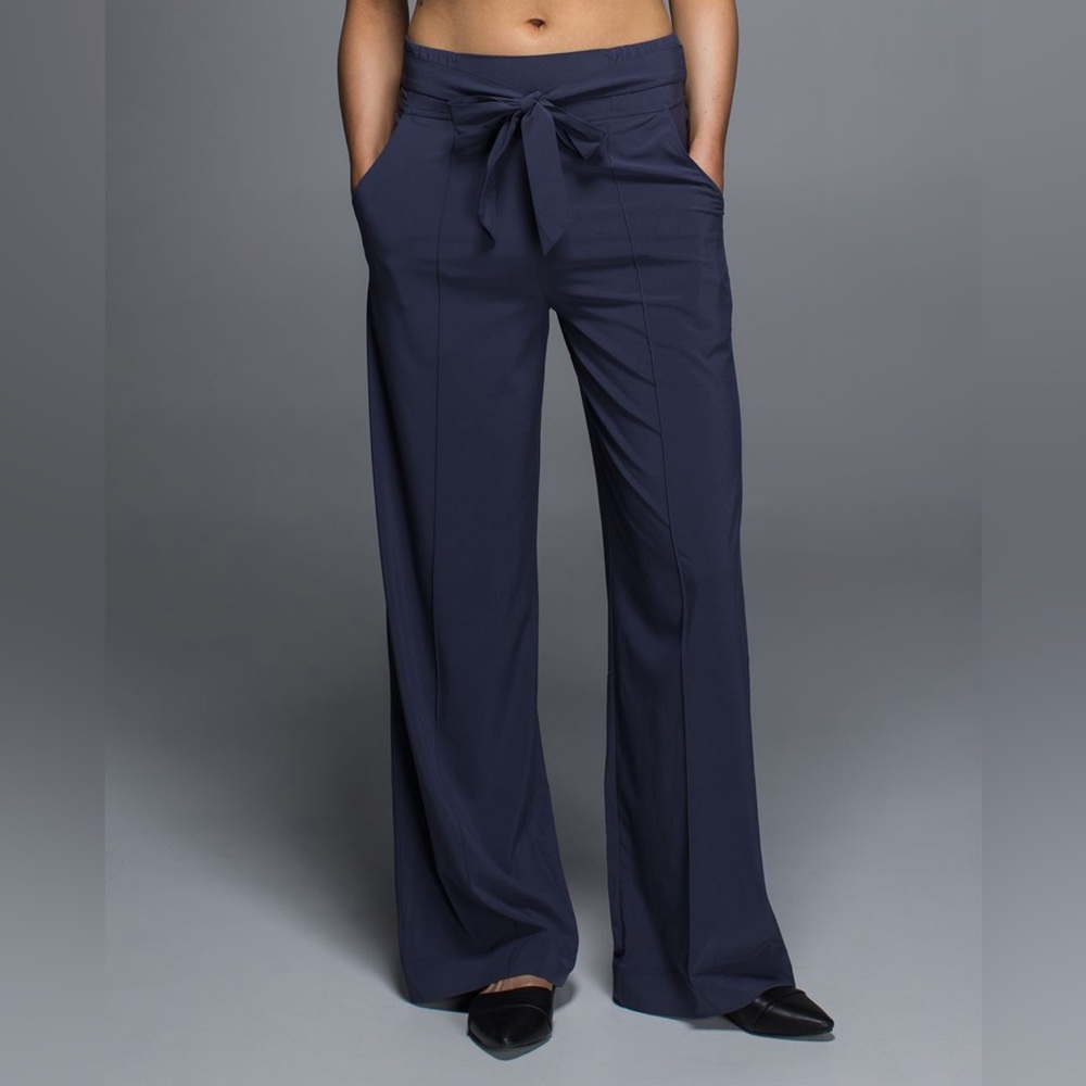 lululemon Women’s Noir Pant
